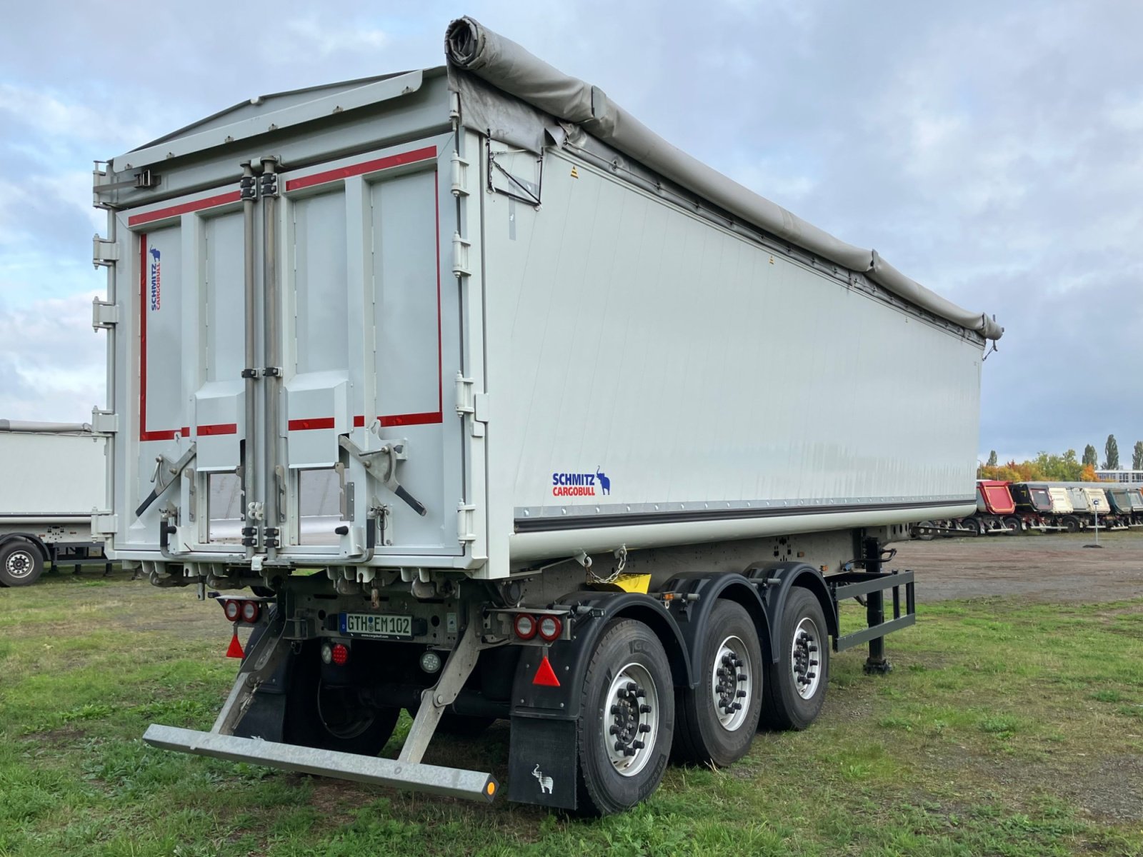 Kipper of the type Schmitz Cargobull SCHMITZ CARGOBULL | SATTELKIPPER | 2023 | KOMBITÜR | LIFT | 50m³, Gebrauchtmaschine in Lingen (Ems) (Picture 1)
